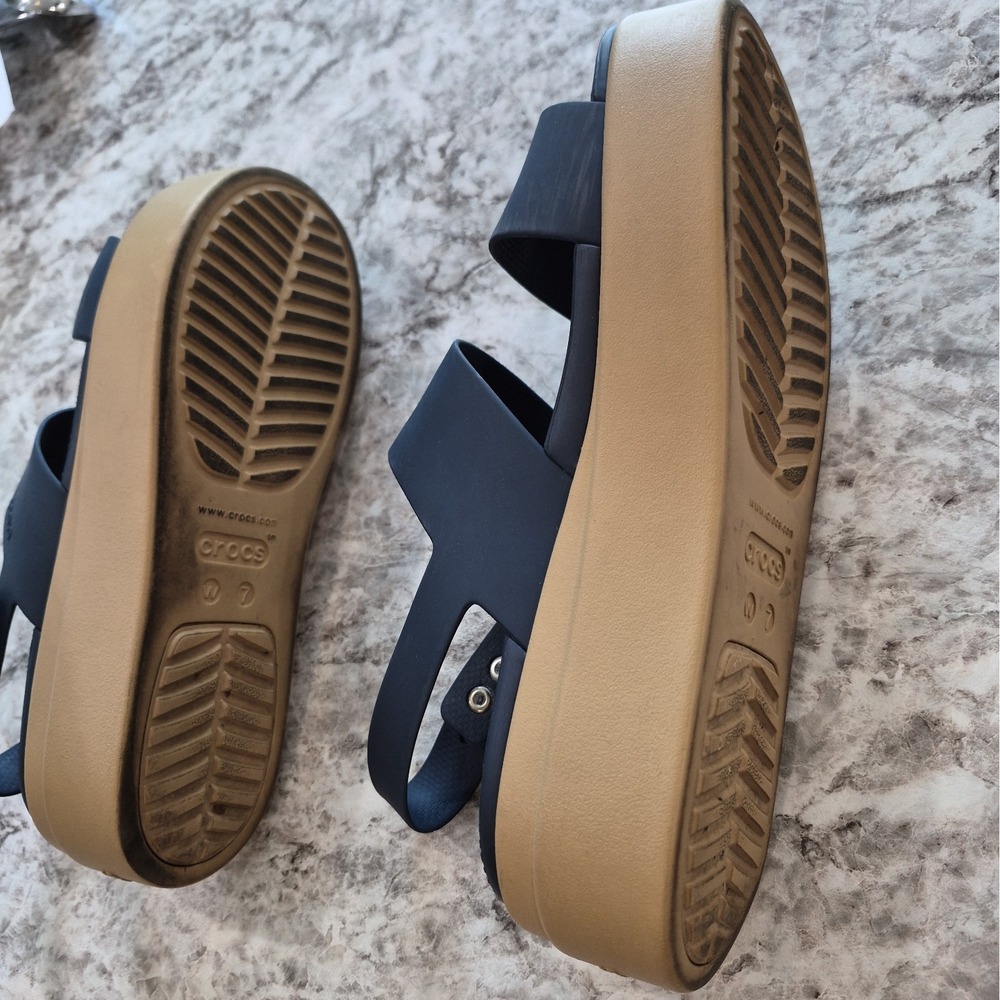 CROCS Black and Tan Platform Sandals - Picture 7 of 8